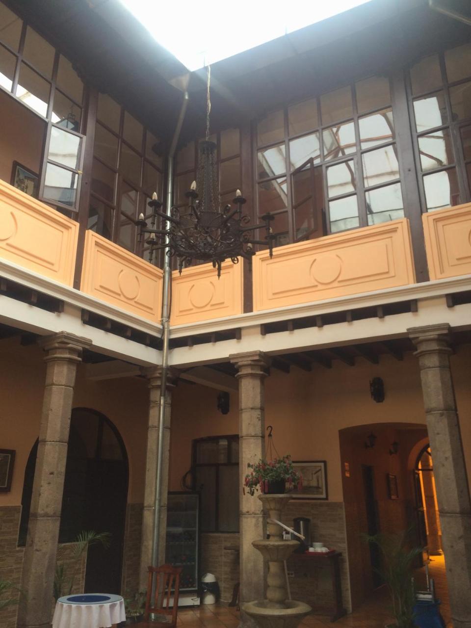 Hotel Catedral Quito Exterior foto